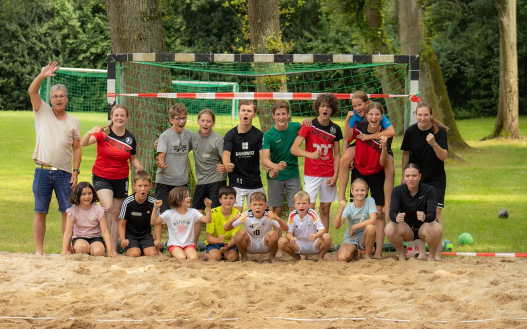 Super Stimmung beim Beachhandball im Schwimmbad Hungen